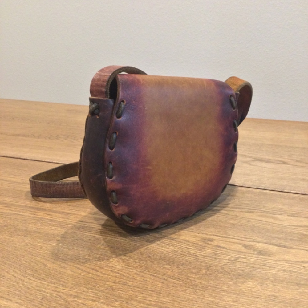 Vintage 70s Handmade Hand Tooled Cowhide Leather Crossbody Handbag - Picture 2 of 15